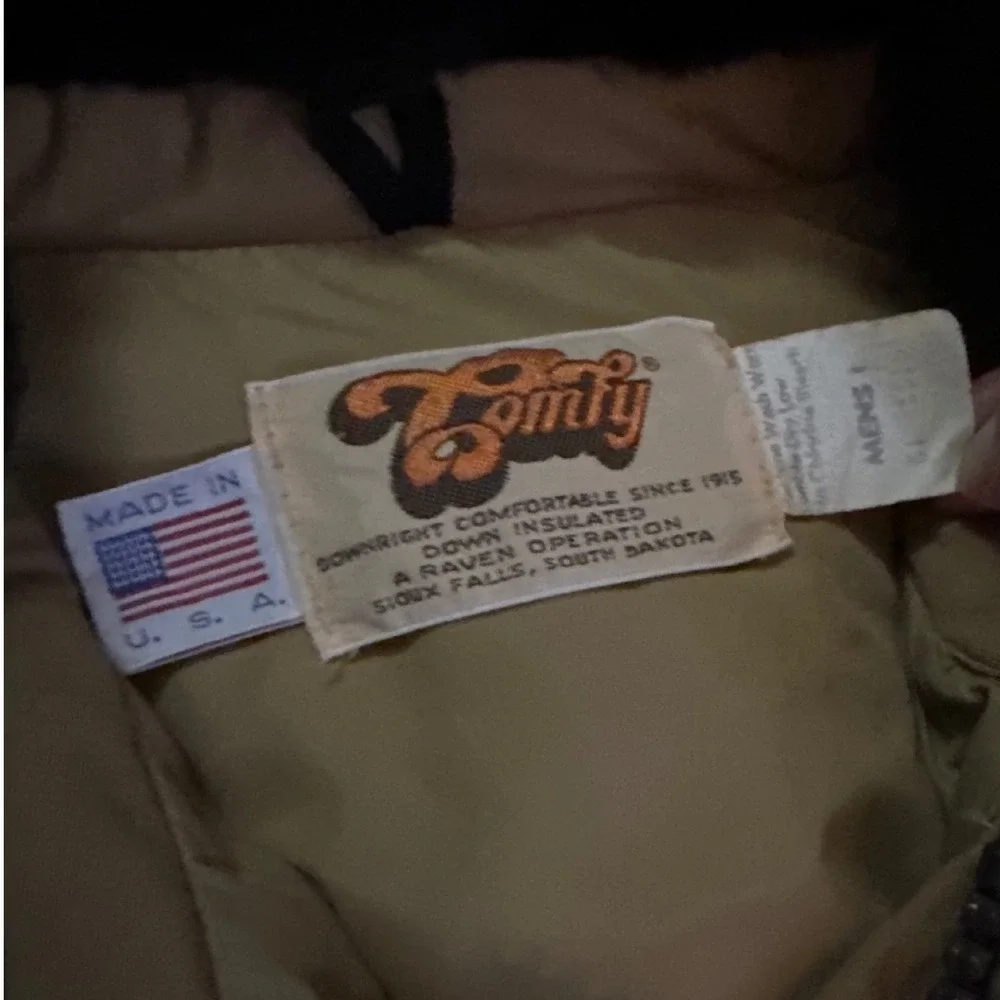 Vintage Comfy Down Insulated Parka Jacket Tan Faux Fur Collar Mens L Made in USA